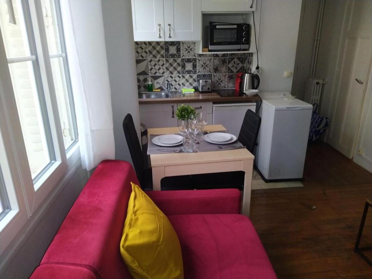 Heart Of - - 2p - Invalides Free Netflix Apartment *