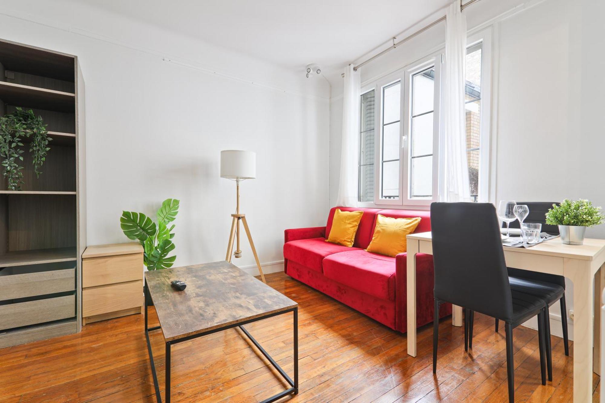 Heart Of - - 2p - Invalides Free Netflix * Paris